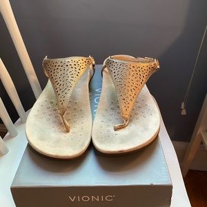 Vionic Kirra Sandal